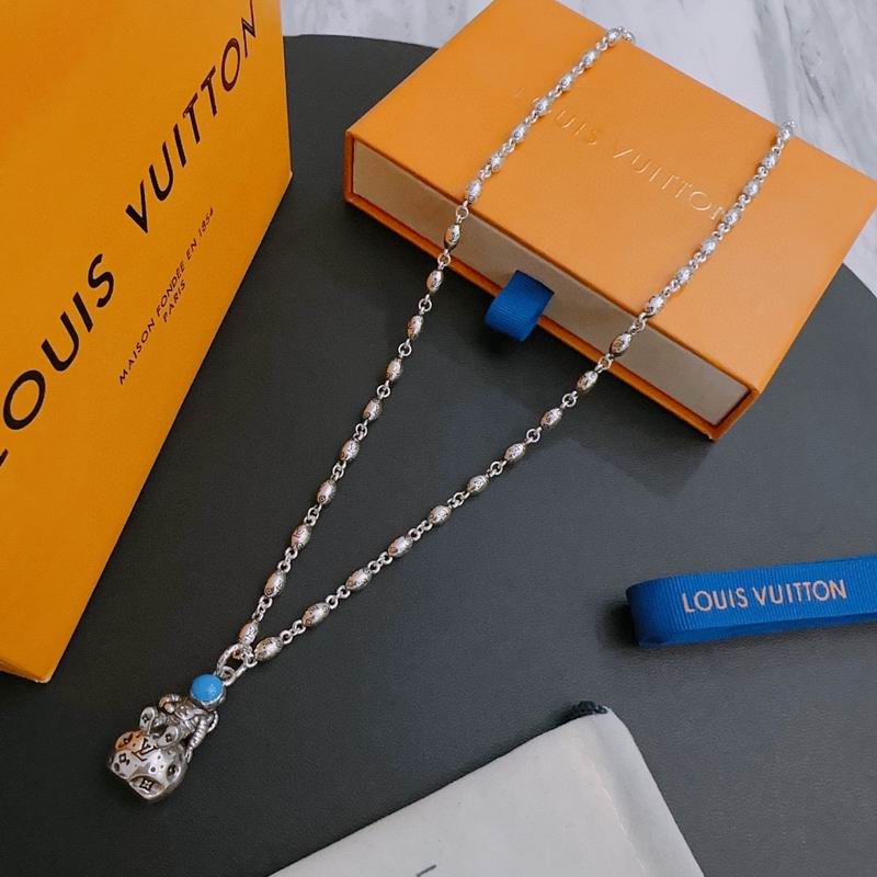 LV Necklace 02lyr109